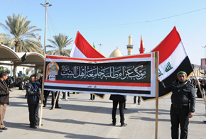 موكب الجامعة لحظة خروجه من مرقد أبي الفضل عليه السلام