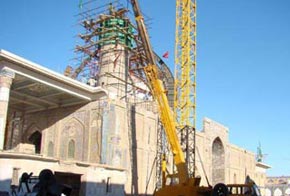 منارتا مرقد العسكريين تتجاوزان نصف ارتفاعهما المقرر