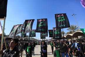مواكب العزاء تزدلف الى الصحن الشريف 