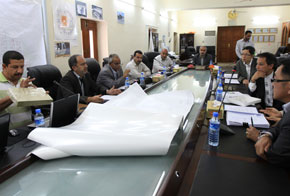اجتماع الشركتين العراقية (المصممة والمكمِّلة للتنفيذ) والماليزية (المنفذة للتصنيع والتركيب)