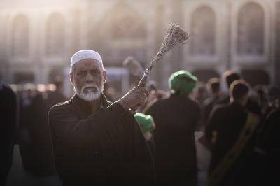 عند مرقد قرّة عينِها أبي الفضل العبّاس (عليه السلام) نستذكر رحيلها 