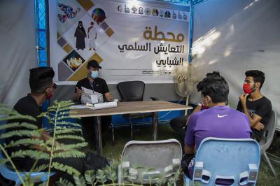 محطّةُ فتية الكفيل الثقافيّة لطلبة الجامعات والمدارس بعامها الأوّل تشهد إقبالاً وتفاعلاً كبيرين من قِبل زائري الأربعين