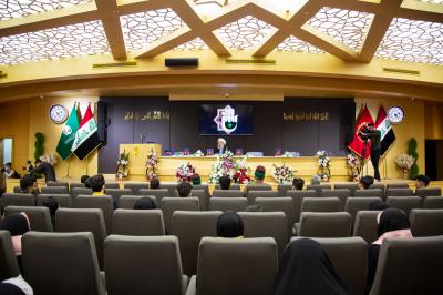 الطلبةُ المتخرّجون في كلّية التربية/ جامعة المثنّى يحتفون بتخرّجهم في رحاب العتبة العبّاسية المقدّسة