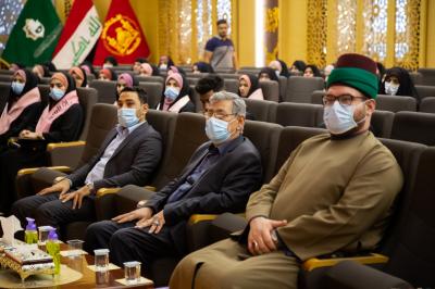 الطلبةُ المتخرّجون في كلّية التربية/ جامعة المثنّى يحتفون بتخرّجهم في رحاب العتبة العبّاسية المقدّسة