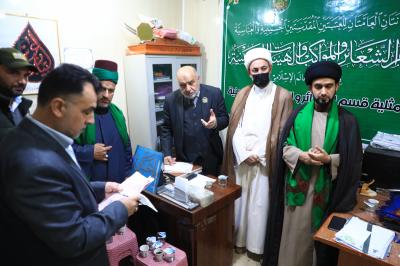 العَتَبَتَانِ المُقَدَّسَتانِ تُكَرِّمَانِ الوجبةَ الثانِيَةَ من ذوِي شهداءِ حريقِ مُستَشفَى الحسين (عليه السلامُ) في الناصريّة
