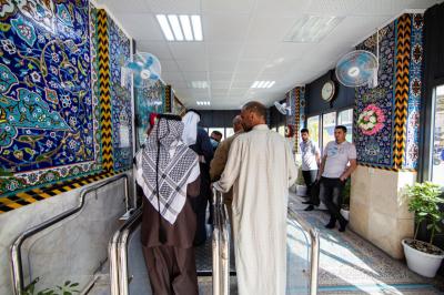 خَدَمَةُ مقام الإمام المهديّ (عجّل الله فرجه الشريف) استنفارٌ تامّ لخدمة الزائرين