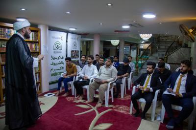 مُلتقى القمر يواصلُ فتحَ آفاق التعاون مع النخب الشبابيّة