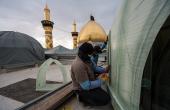 ضمن مراحل مشروع توسعة حرم أبي الفضل العباس(عليه السلام) بتسقيف الصحن الشريف.. المباشرة بأعمال تغليف قباب السقف من الخارج.. 
