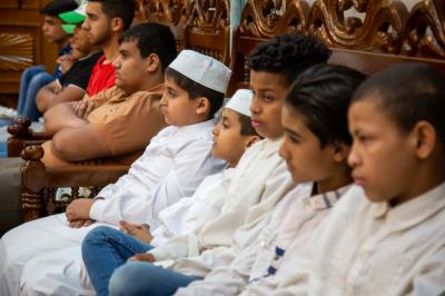 العتبةُ العبّاسيةُ المقدّسة تستضيف مجموعةً من الأيتام الموهوبين في مؤسّستَيْ اليتيم ونور الحسن الخيريّتَيْن