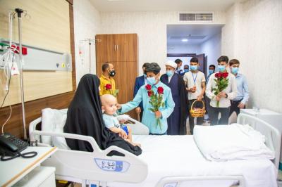راسمين ابتسامةً وباعثين روح الأمل... أطفالُ (رحماء بينهم) يزورون أقرانهم في مؤسّسة وارث الدوليّة للأورام