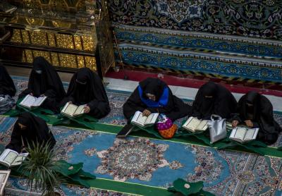 للنساء نصيبٌ وحضورٌ في الختمة القرآنيّة عند مرقد أبي الفضل العبّاس (عليه السلام)