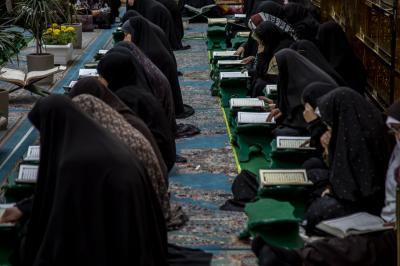 للنساء نصيبٌ وحضورٌ في الختمة القرآنيّة عند مرقد أبي الفضل العبّاس (عليه السلام)