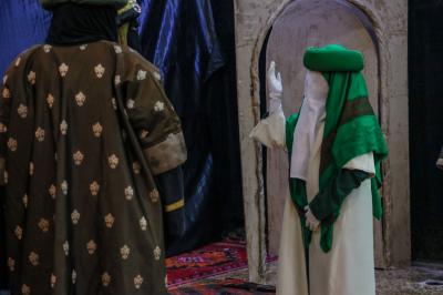 محطّاتٌ من سيرة الإمام الجواد (عليه السلام) بعملٍ مسرحيّ يأسر القلوبَ ويجسّدُ الفاجعة