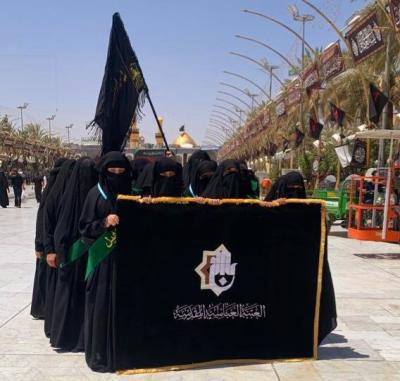 مدارسُ الكفيل الدينيّة النسويّة تنظّمُ مسيرةَ عزاءٍ نسويّة في العتبتَيْن المقدّستَيْن