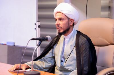 معهد القرآن الكريم في النجف يُكرم عدداً من الطلبة المتفوقين