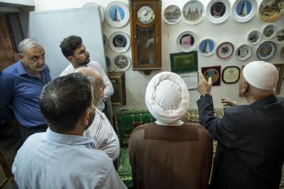 قسم الإعلام يكرم عدداً من الكتاب الرواد في مجلة صدى الروضتين