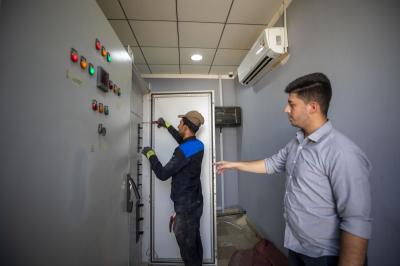 قسم الصيانة والإنشاءات الهندسية: نعمل وفق خطط متكاملة لتأمين احتياج العتبة وأقسامها من الطاقة الكهربائية
