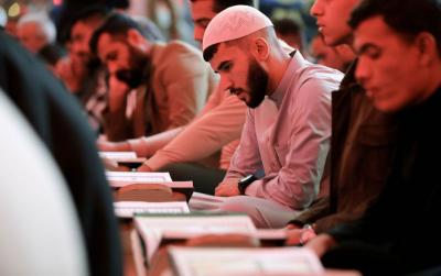 وفد رابطة القرآنيّين في واسط يشيد بمشروع عرش التلاوة الأسبوعي