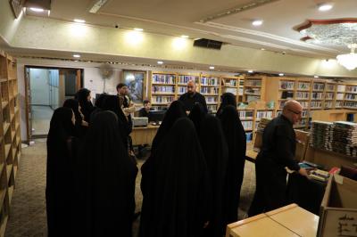 زيارة الوفد لمكتبة العتبة العباسية المقدسة