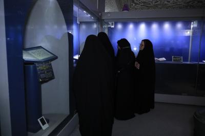 زيارة الوفد لمتحف النفائس والمخطوطات