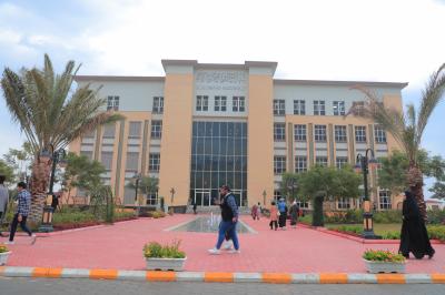 كلية طب الاسنان في جامعة الكفيل 