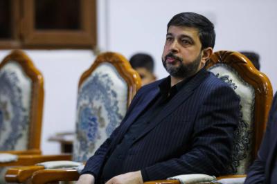 رئيس المجمع العلمي للقران الكريم الدكتور مشتاق العلي خلال حضوره الورشة 
