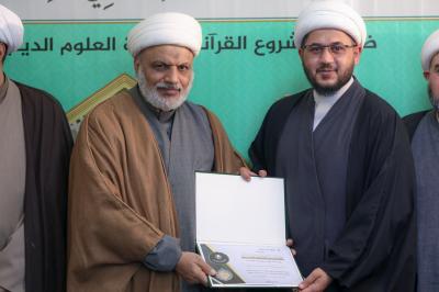 صور من اختتام المسابقة وتكريم المشاركين 