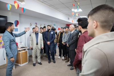 زيارة الوفد الى مدارس العميد