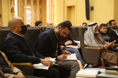 تنوعت الدروس التي تُعقد اسبوعياً بين الشرح النظري والأداء العملي