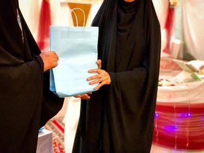 تكريم المشاركات في مسابقة تفاعلية تضمّنها الحفل