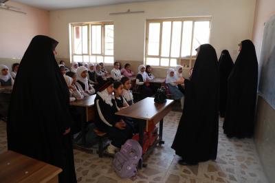 صور من مشروع الورود الفاطمية لطالبات المدارس 