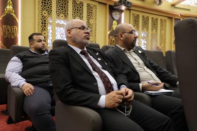صور من الاجتماع 