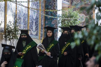 صور من فعاليات الفترة الصباحية من حفل التخرج المركزي لطالبات الجامعات العراقية دفعة (بنات الكفيل) السنوي الخامس