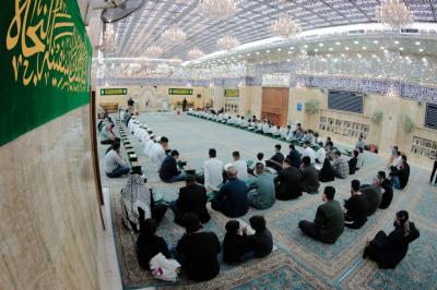 مشروع حامل اللواء القرآني الذي أقيم في عدد من مساجد كربلاء المقدسة
