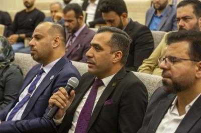 المحاضرة شهدت مداخلات ونقاشات من قبل الأستاذة والطلبة