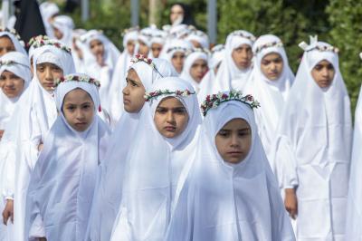 العتبة العباسية: احتفاؤنا بتكليف هذه الورود الفاطمية لتقديم انموذج واع يحتذى به 