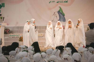 مشاركات ثقافية وعروض مسرحية تضمنتها فعاليات اليوم الثالث من حفل الورود الفاطمية