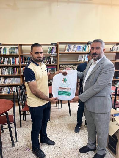 صور من تكريم المؤسسات الاكاديمية والمكتبات العامة