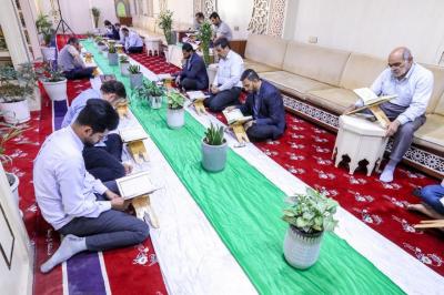 عقد الجلسات القرآنية
