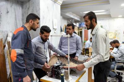 تناولت الدورة تعريف المتدربين على معرفة نوع السجاد الصناعيّ واليدويّ