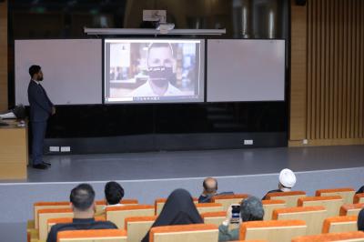 تضمنت الأمسيات الرمضانية معرضٍ للأعمال الفنية اليدوية والصور الفوتوغرافية
