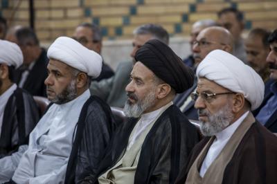 شهد الحفل حضور شخصيات دينية