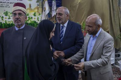 جانب من حفل توزيع الهدايا على الايتام