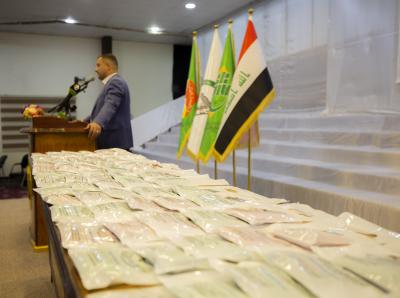 تكريم عوائل شهداء فتوى الدفاع الكفائي