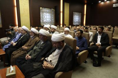 قسم شؤون المعارف ينظّم ندوةً حول إعداد فهارس النصوص المحقّقة