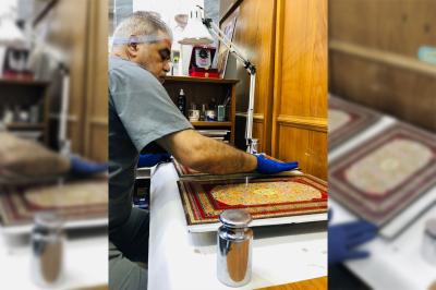 أشرف على عملية الترميم والتزيين مركز الفضل لصيانة وحفظ التراث المخطوط والأرشيف الوثائقي
