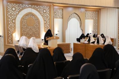 معهد القرآن الكريم النسوي ينظم المسابقة الفرقية لطالباته في النجف الأشرف