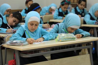 مجموعة العميد تشرع بالاختبارات التحصيليّة لطلبتها 