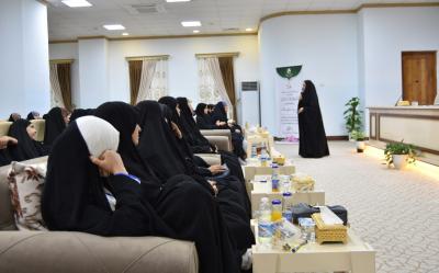 مركز الثقافة الأسرية يقدم محاضرة تثقيفية حول تمكين المرأة من مواجهة التحديات