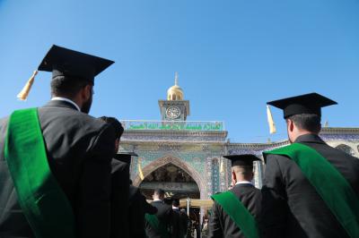 بدء تجمّع الطلبة المشاركين في الحفل المركزيّ لتخرّج طلبة الجامعات في صحن العقيلة